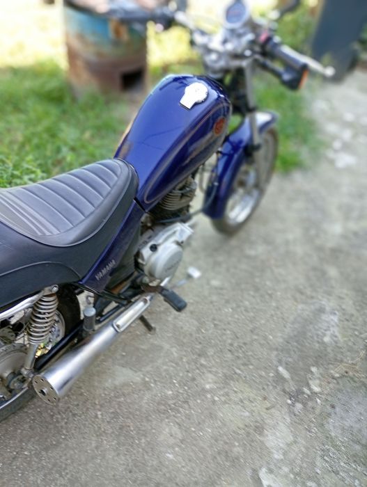 Yamaha SR 125  in 4 timpi