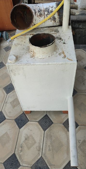 Продам б/у советскую отопительную печь