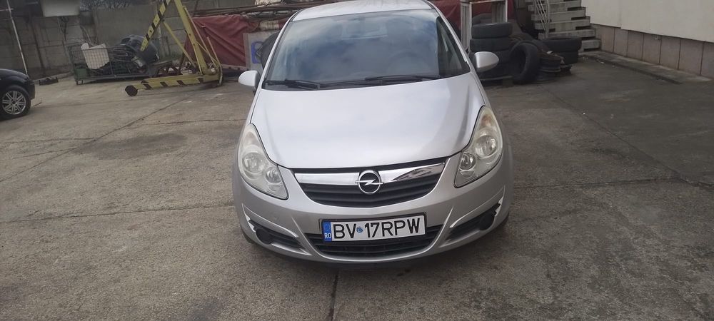 Opel Corsa 1.2 benzina / an 2010