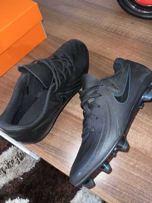 Adidasi nike crampoane phantom Gx 2 .Marimea 42