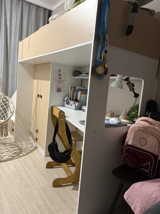 3в1 кровать, стол, шкаф для девочки 5-12 лет