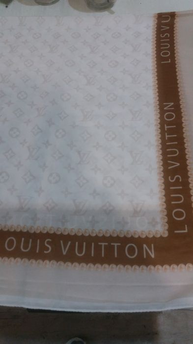 Louis Vuitton платок бренд 1.3×1,3