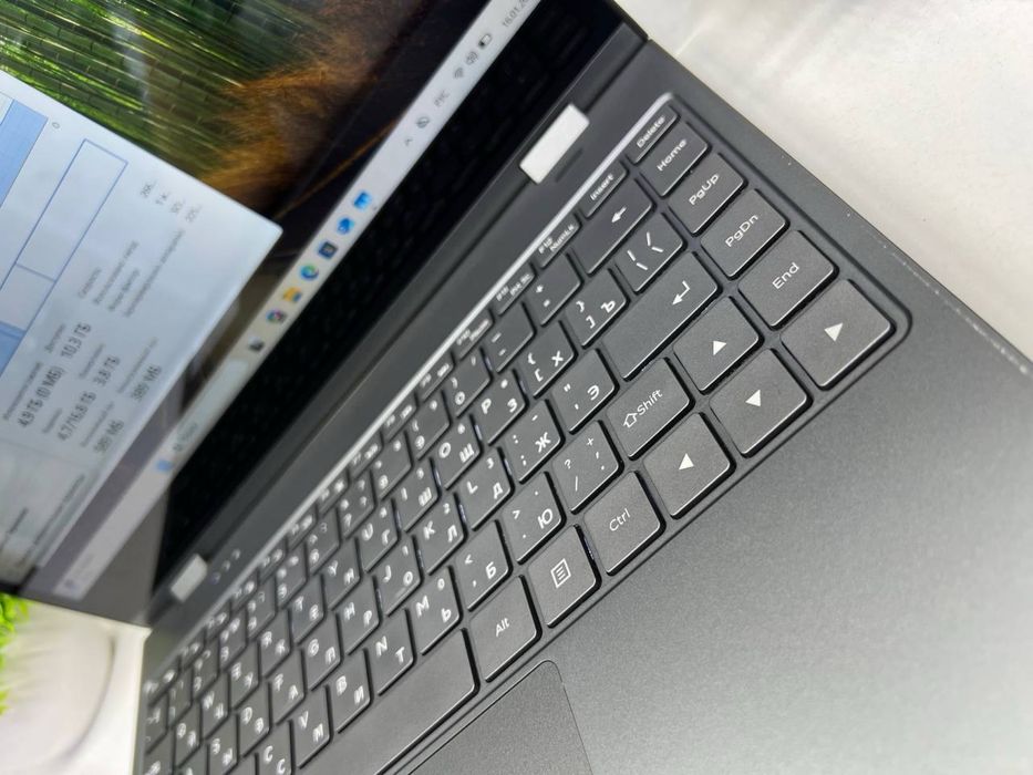 OYAN core N100 SSD 512 gb Ram 16 gb