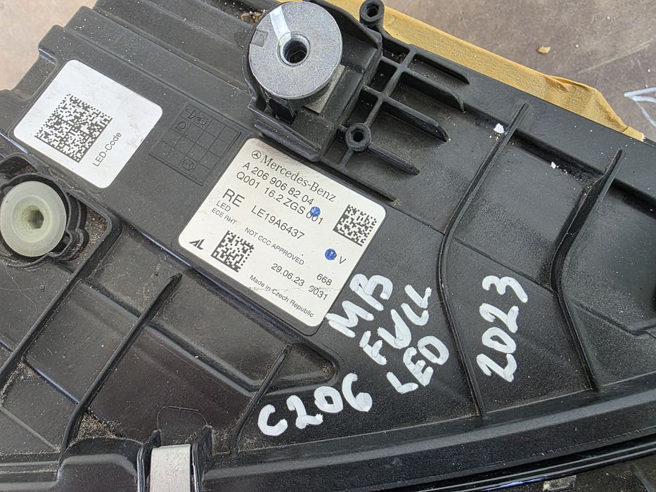 Mercedes benz C w206 full led 2023 десен фар 2бр.