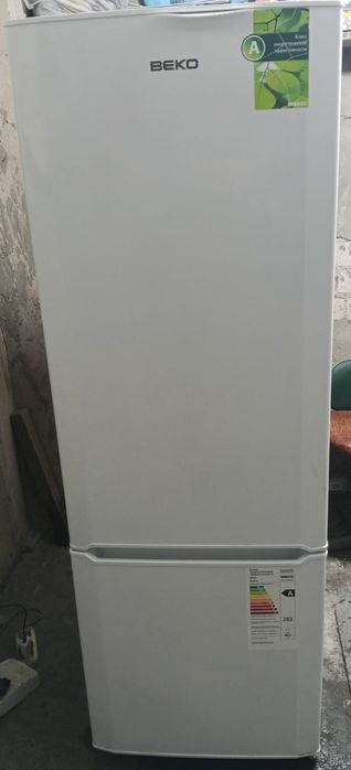 Продам холодильник