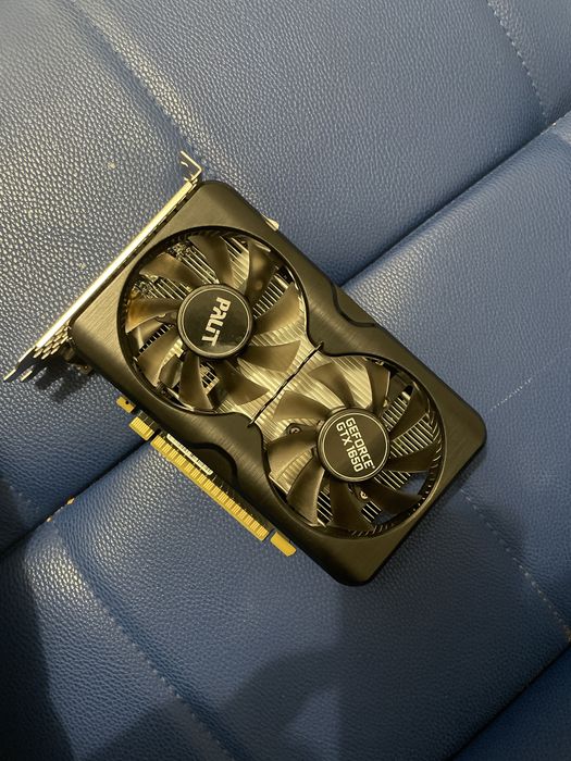 Видеокарта Palit GTX1650 - 4Gb