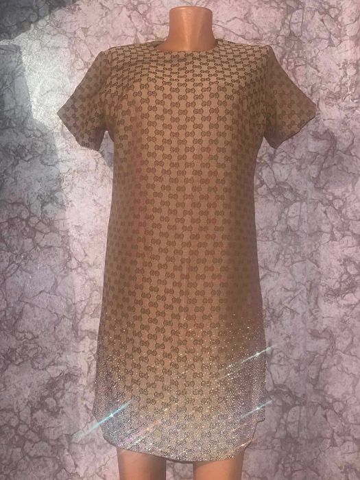 Дамски рокли хйт модел