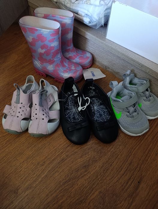 Маратонки сандали пантофки 18.5 до 23 номер