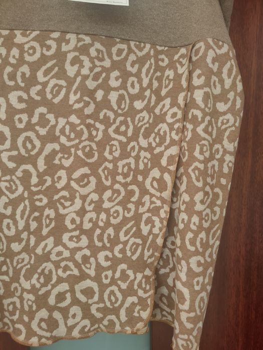 Нова пола с етикет