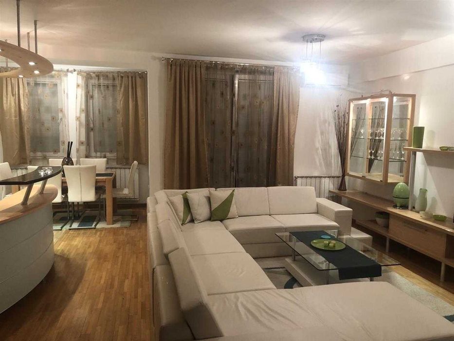 Дава се под наем Двустаен апартамент в Бургас, Център - 66 кв.м за 255 € - Снимка #3