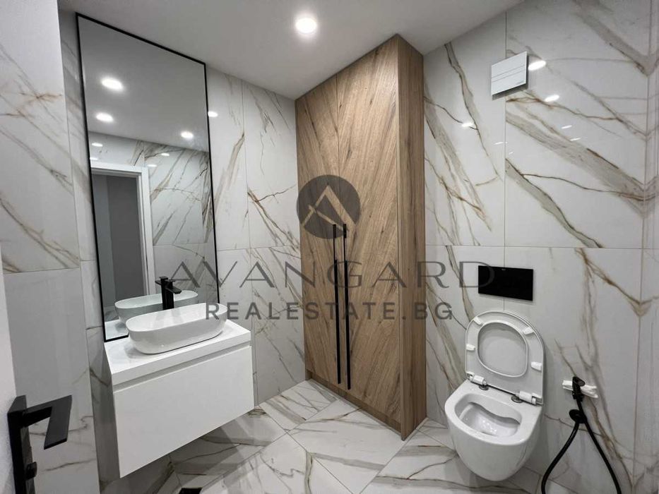 Продава се Тристаен апартамент в Пловдив, Христо Смирненски - 160 кв.м за 2188 €/кв.м - Снимка #12