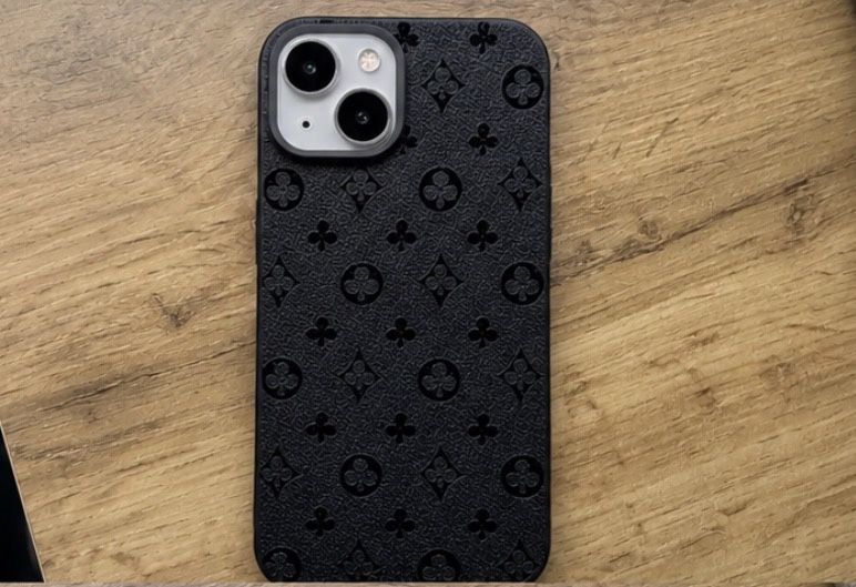 Издържлив и модерен кейс за Iphone