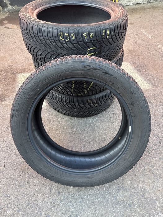 235-50-19 iarna nokian
