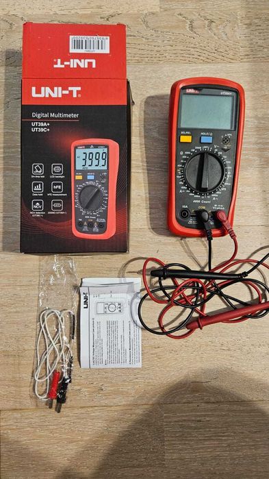 Vand Multimetru Digital UNIT-T / UT39A+