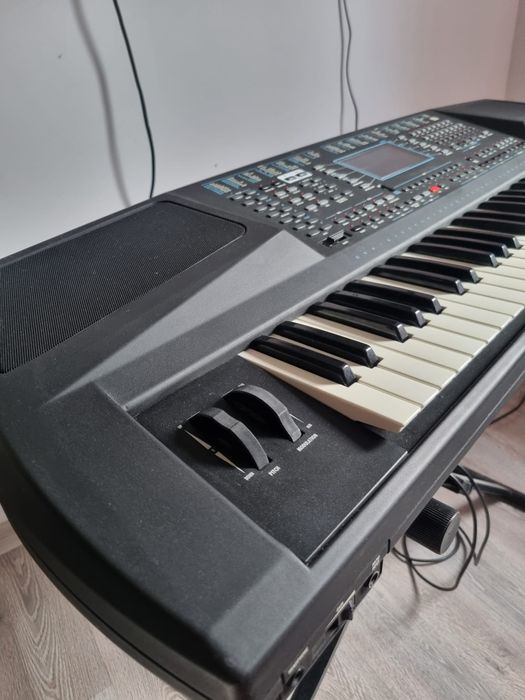 Vând orga  Ketron X1 ca noua