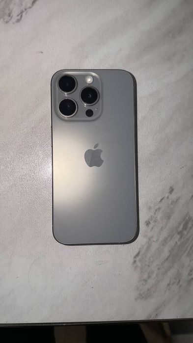 iPhone 15 pro bu