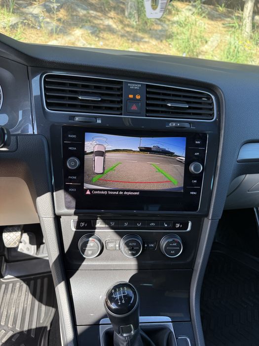 VOLKSWAGEN Golf 2018 — imagine 5