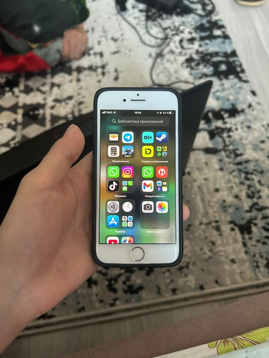 iPhone 7  32  GB