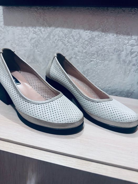 Женская обувь б/у