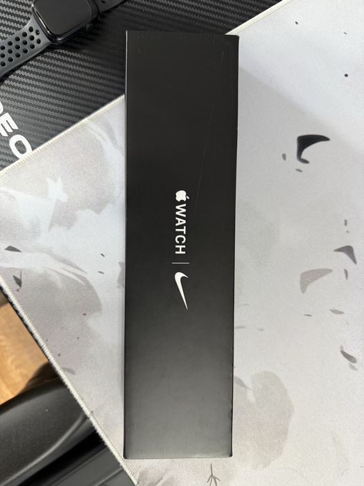 Продам часы Apple Watch Nike Series 7
