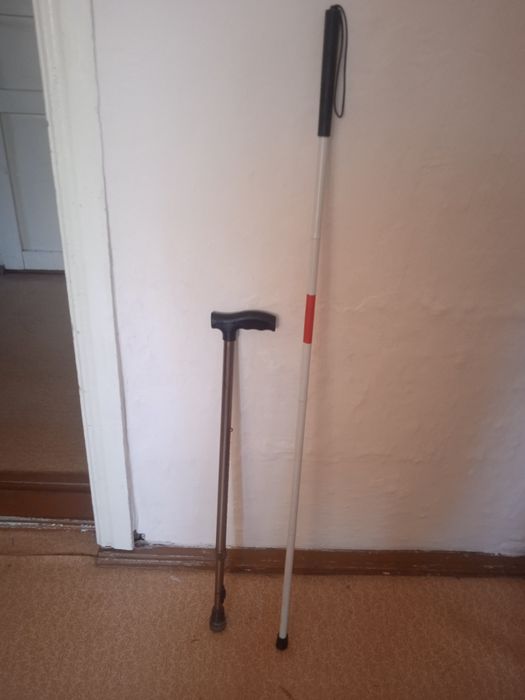 Продам     трость