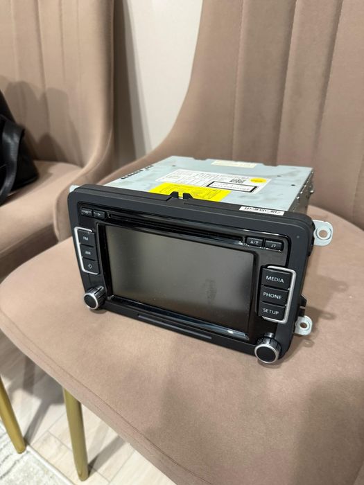 Магнитола оригинал passat b7 пассат б7