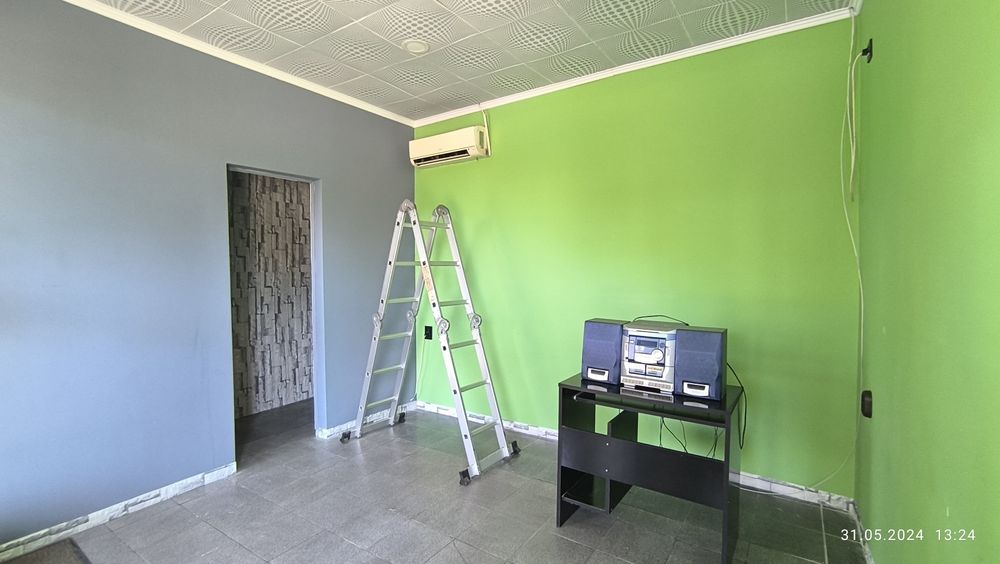 Дава се под наем Магазин в Ямбол, Граф Игнатиев - 20 кв.м за 204 € - Снимка #4