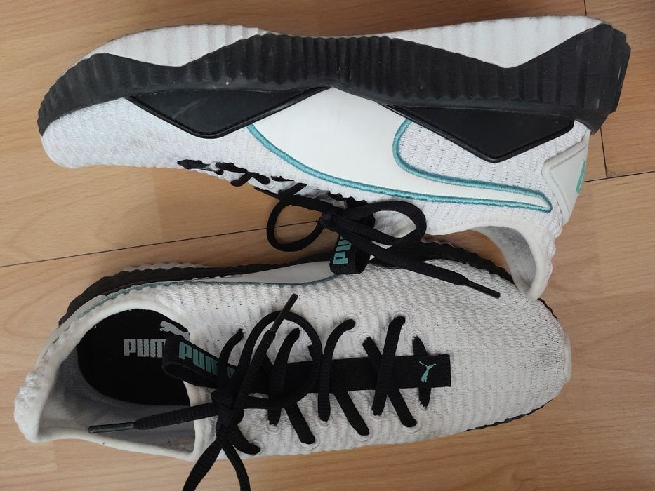 Продавам дамски  маратонки