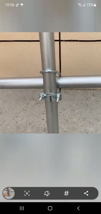 Крепление труб для шпалер.