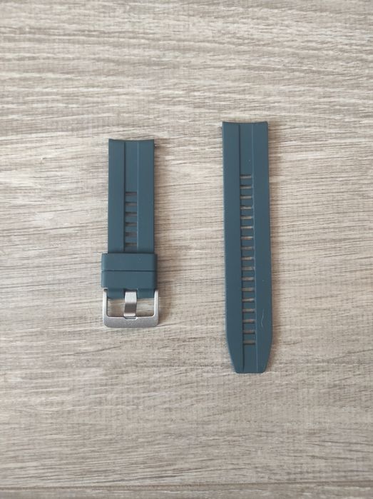 Тъмно зелена и червена силиконови каишки 22 мм за часовник