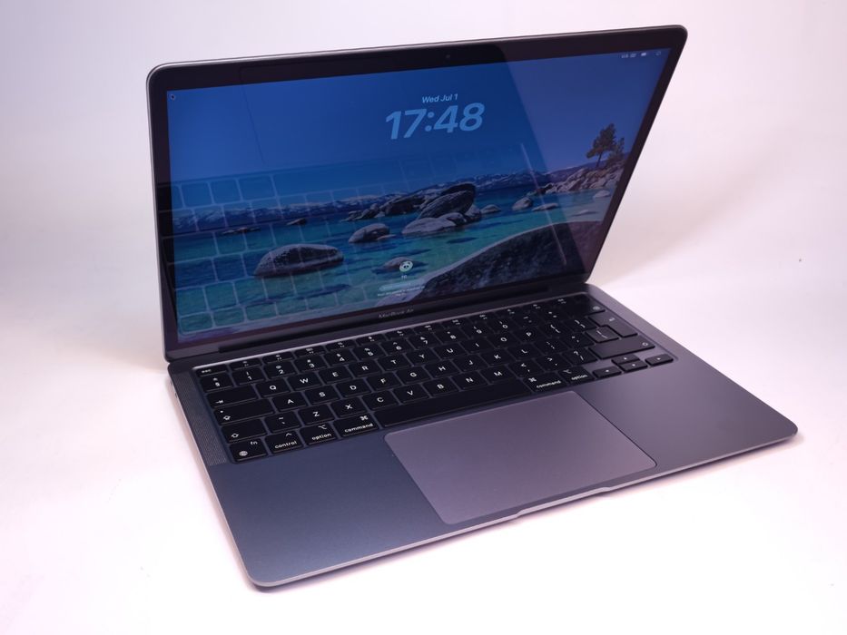 Apple Macbook Air 13 2020 Apple M1 SSD 256GB / 8GB RAM | #D94146