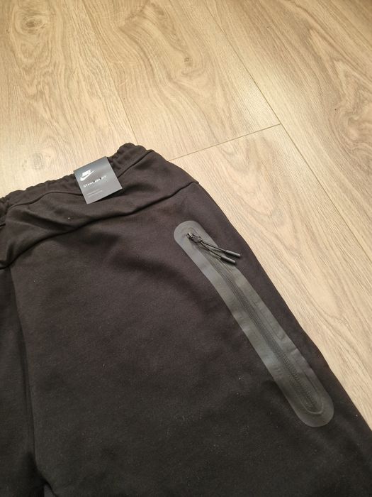 Страхотен мъжки екип долнище и горнище NIKE размер S M L XL