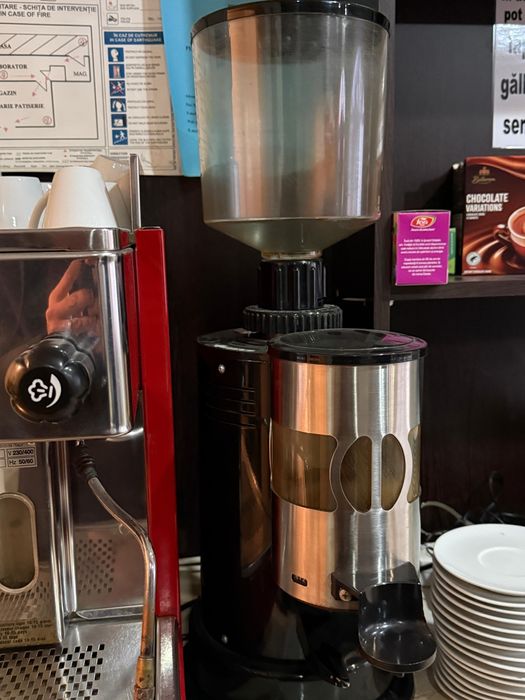 aparat de cafea și rîșnițe profesionale
