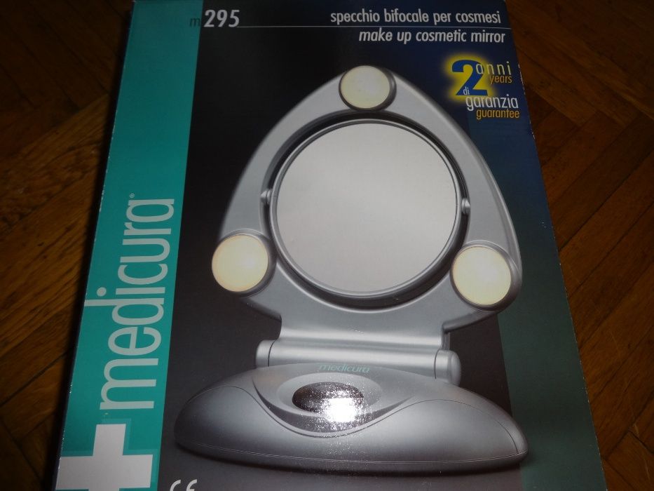 -45 % Reducere, MEDICURA M295, Oglinda Bifocala Iluminata, PROFESIONAL