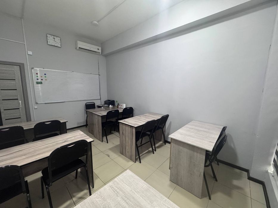 Óquv markaz sotiladi