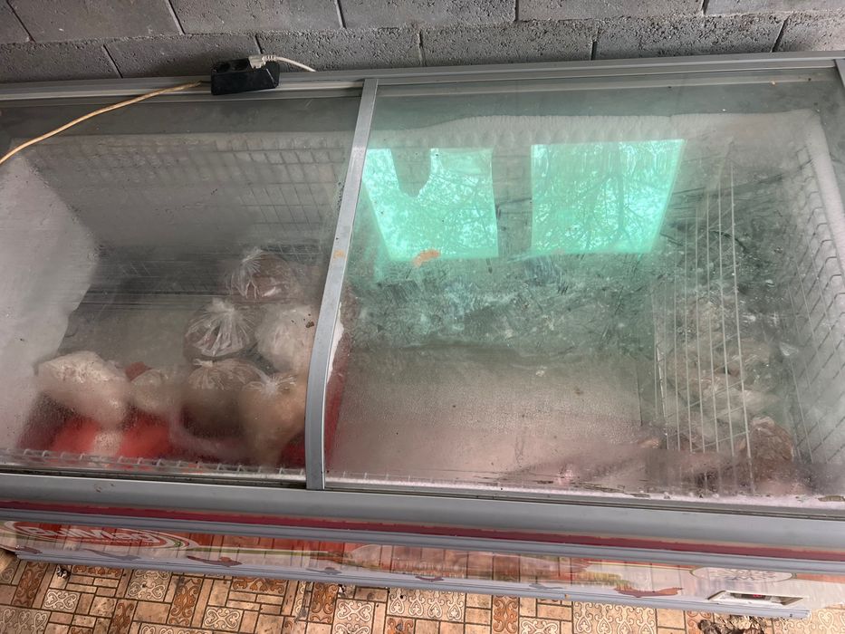 Хладилна минусова витрина