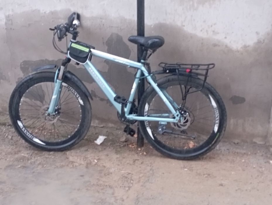 Bonvi Velosiped sotiladi