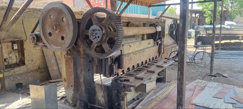 Temir qaychi Glatina 12mm