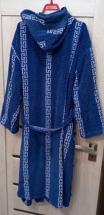 Мъжки халат размер L-XL ЯНА ПАНАГЮРИЩЕ