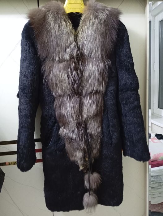 Шуба натуралка, воротник чернобурка размер L