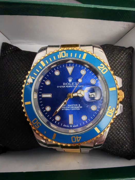 Vând ceas rolex submariner