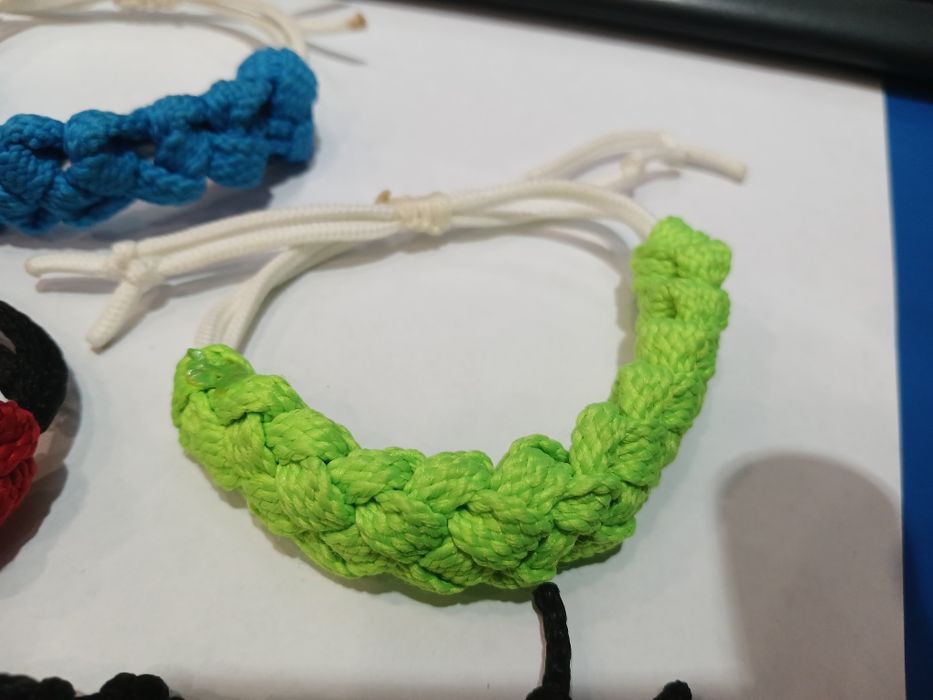 Продам  браслеты ручной работы