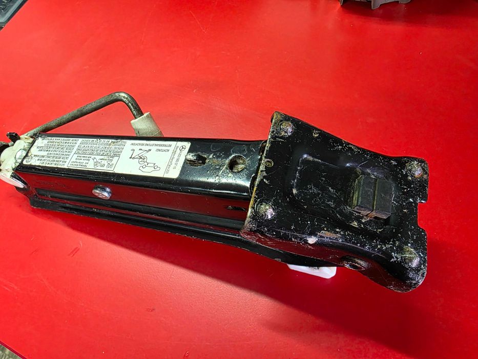 Cric AUTO OEM Mercedes C-Class W203 A Class B-Class CLA