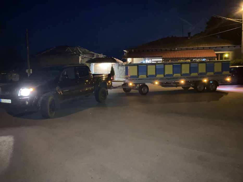 Пчеларски платформи с колесар