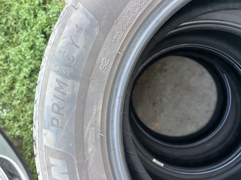 215 65 17 Michelin primacy 4 vara dot 2022