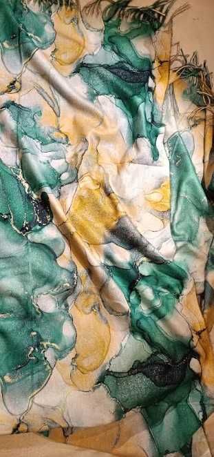 продавам нов голям кашмирен шал