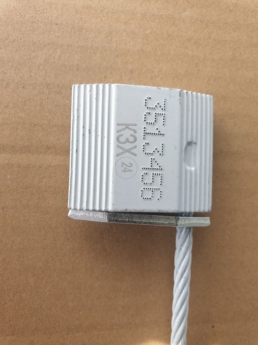 Продам пломбы для вагонов Универсал 1