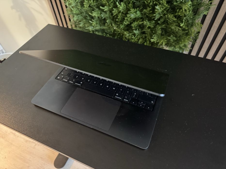 MacBook Air M2, 13”