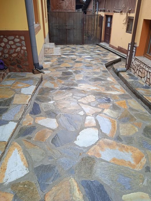 Pavaje cu piatră naturală