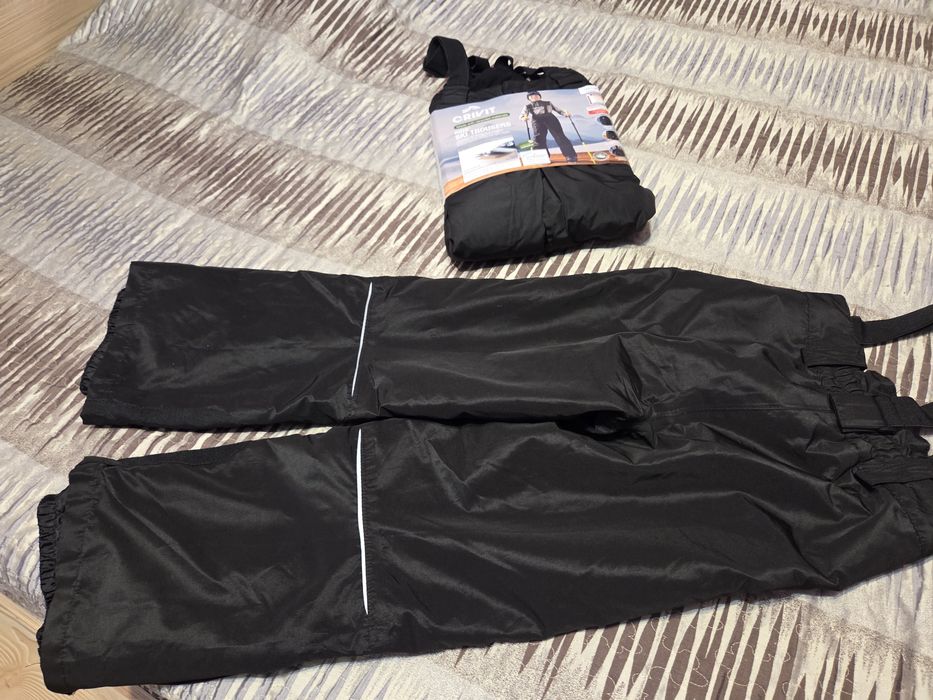 Детски ски панталон / ски гащеризон 122/128 см 6/8 г.